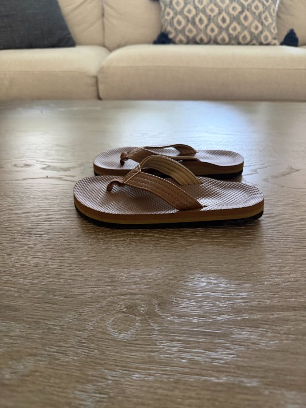 NWOT Boys Inminpin brown sandals flip flops slides size 1